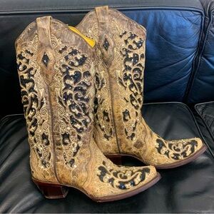 Corral Women's Floral Sequins & Embroidered Western Boot Brown & Black 7.5 M